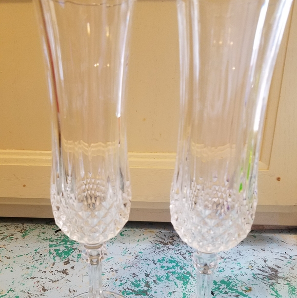 unbranded Other - Crystal cut wine glasses 
Please go to my page and